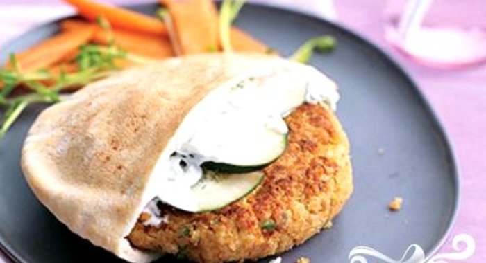 Бургеры с квиноа по-гречески