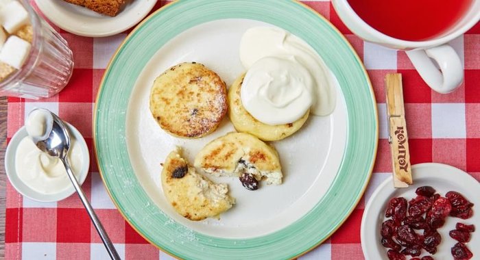 Сырники со сметаной