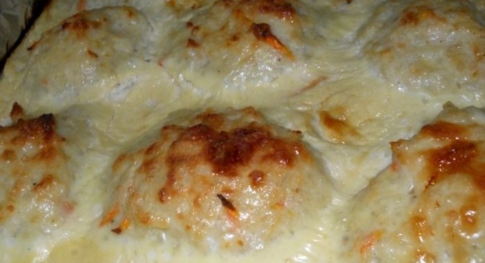 Тефтели в сырном соусе