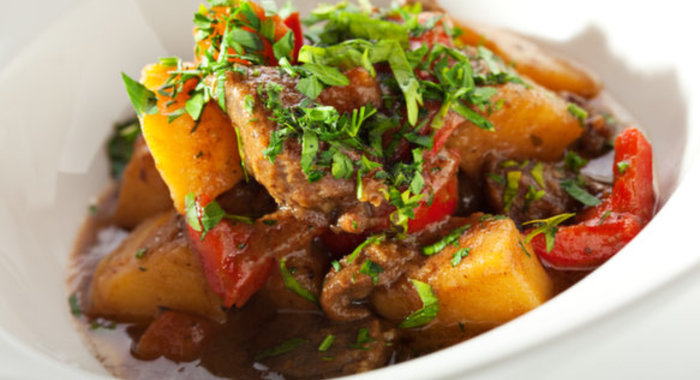 Жаркое по-домашнему с пряными травами