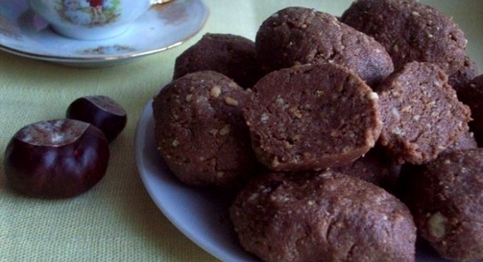 Пирожное Картошка из печенья и сгущенки