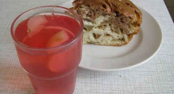 Яблочный компот