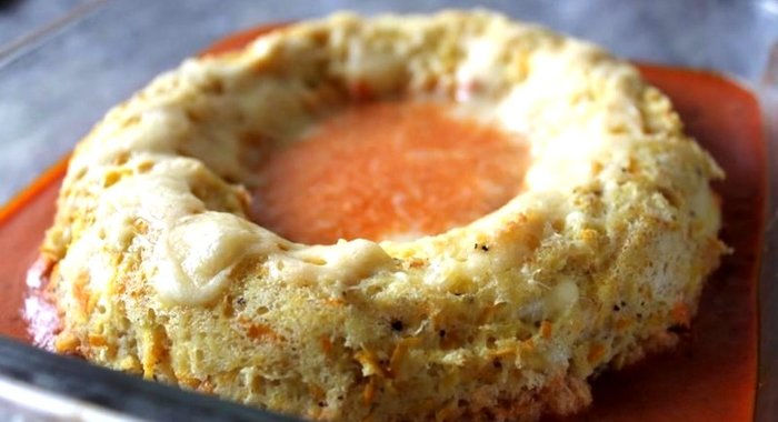 Дважды запеченное суфле из цукини с томатно-кокосовым соусом