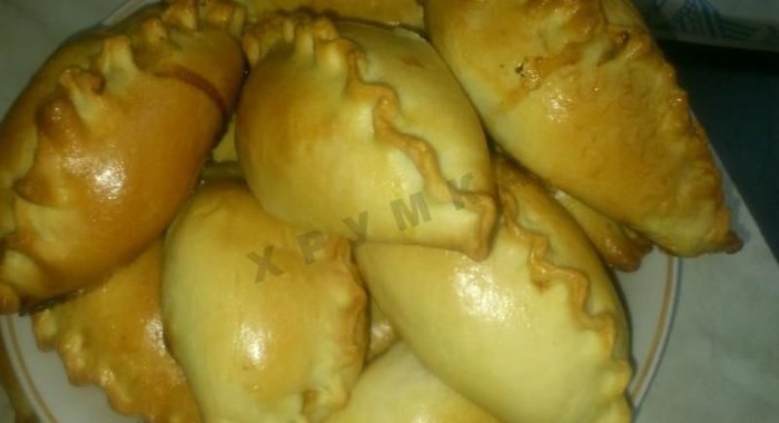 Пирожки дрожжевые с капустой в духовке