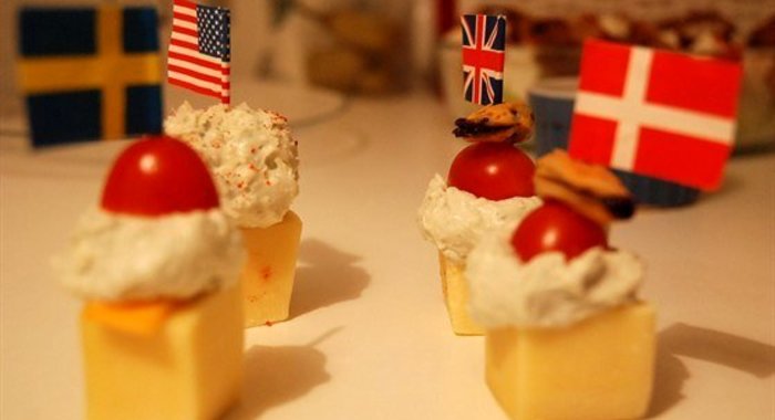 Сырное канапе с мидиями