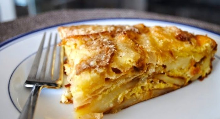 Картофельная запеканка с луком