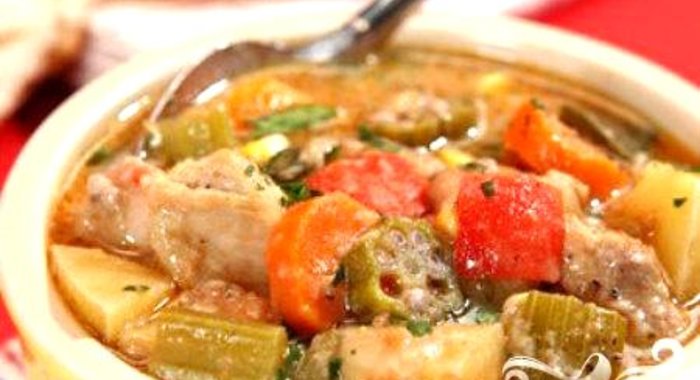 Жаркое из курицы, картофеля и сельдерея