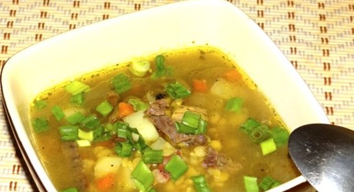 Гороховый суп с ребрышками в мультиварке