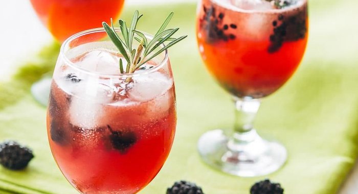 Арбузный лимонад с ежевикой