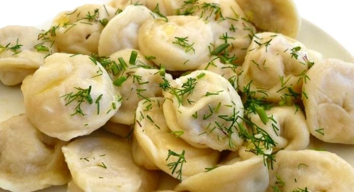 Постные пельмени с капустой