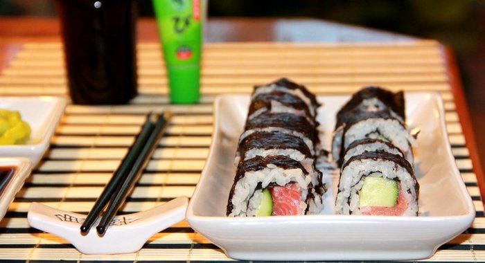 Роллы с красной рыбкой