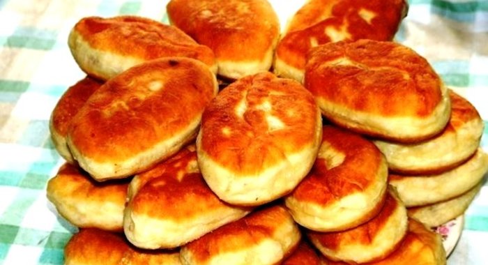 Пирожки с вишней