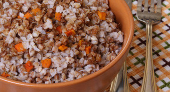 Быстрая гречневая каша с грибами