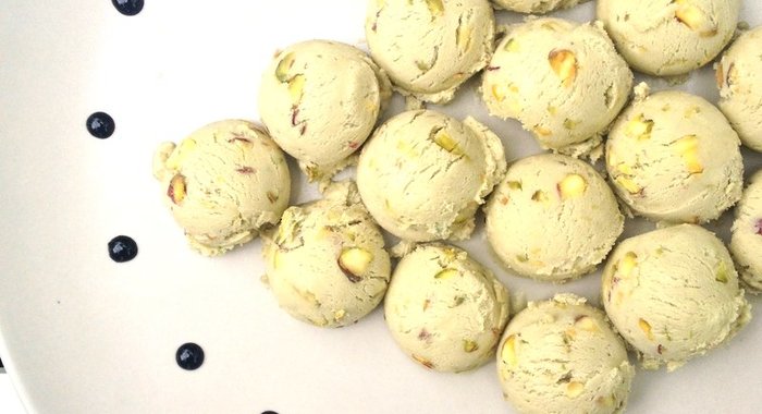 Семифреддо с фисташками и бальзамическим кремом