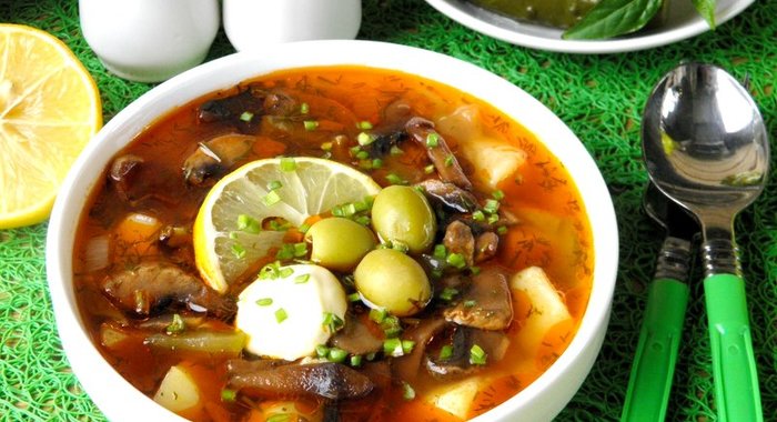 Грибная солянка с картошкой