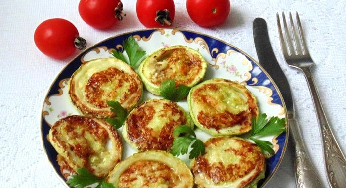 Оладьи кабачковые в кабачковых кольцах