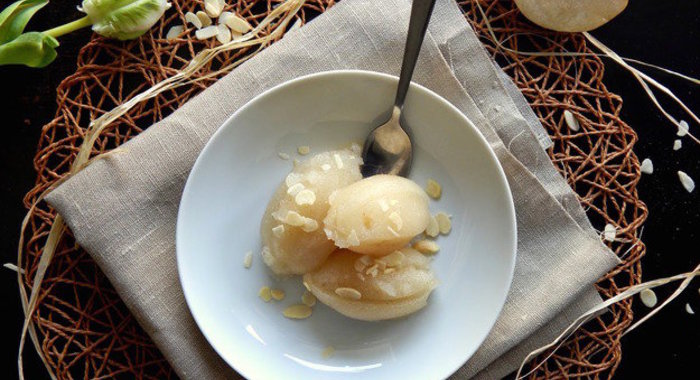 Грушевое мороженое с ванилью