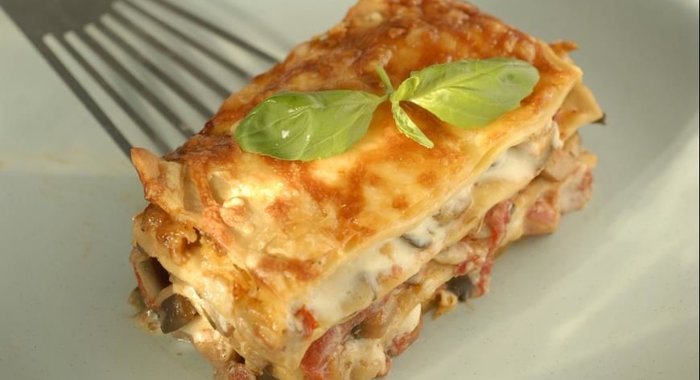 Лазанья из домашнего теста