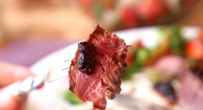 Стейк с кровью