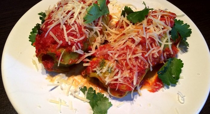 Голубцы с орехами и паниром