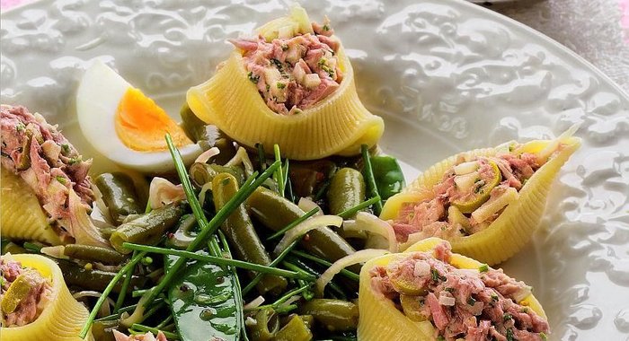 Ракушки, фаршированные кремом из тунца