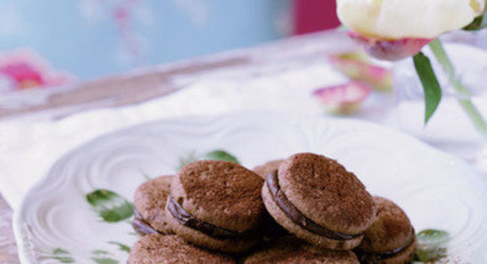 Печенье с шоколадной начинкой ганаш