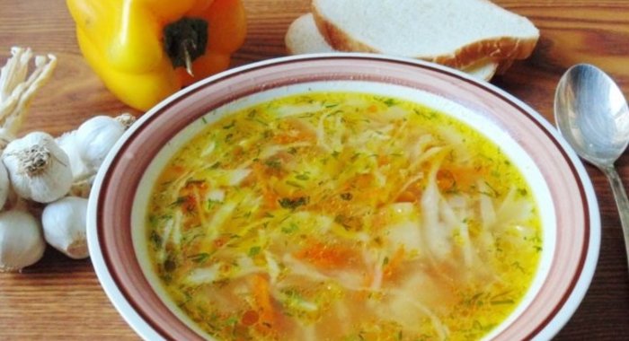 Щи из индейки со свежей капустой