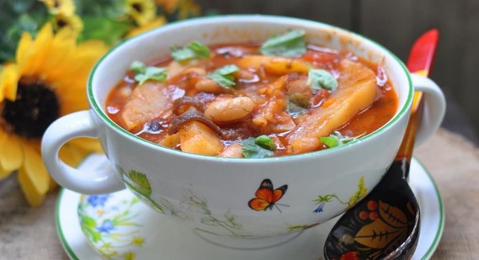 Картофельное рагу с фасолью