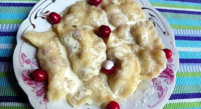 Вареники с вишней