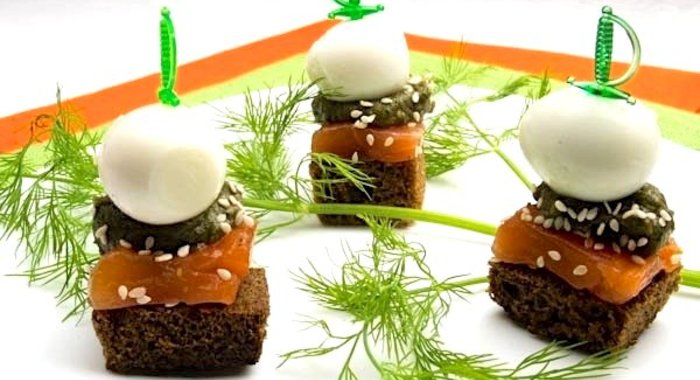 Канапе с семгой