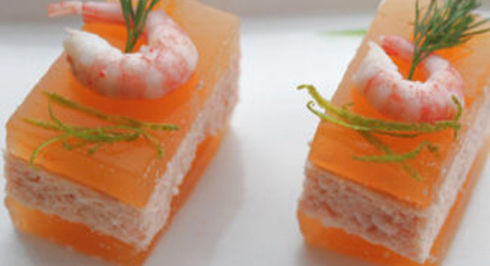 Мусс из креветок и семги с грейпфрутовым желе