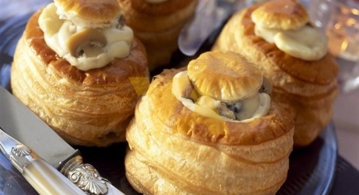 Волованы с грибами