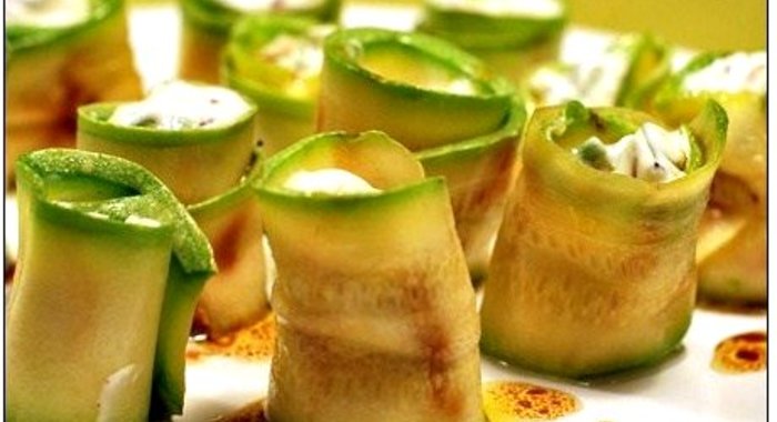 Роллы с цукини и рикоттой