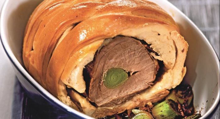 Рулет с луком-пореем