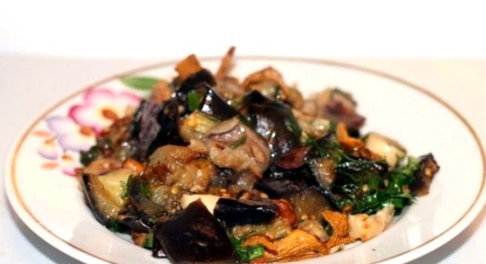 Вегетарианское рагу из баклажанов