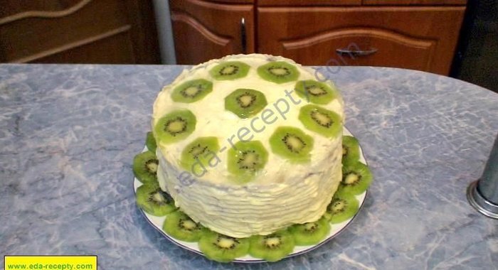 Торт из бисквитных коржей с суфле