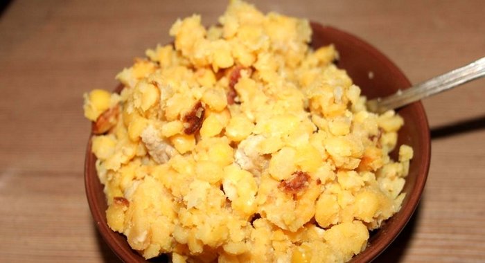 Гороховая каша с копченостями в мультиварке