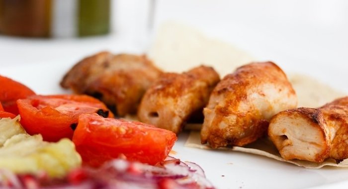 Шашлык из курицы с овощами