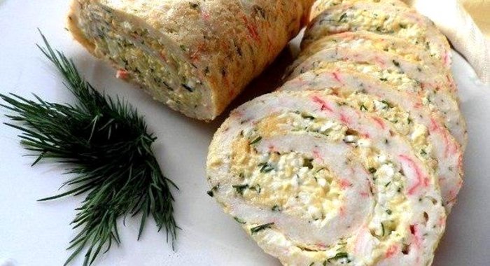 Рулет из крабовых палочек