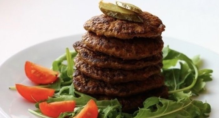 Печеночные оладьи с чесноком