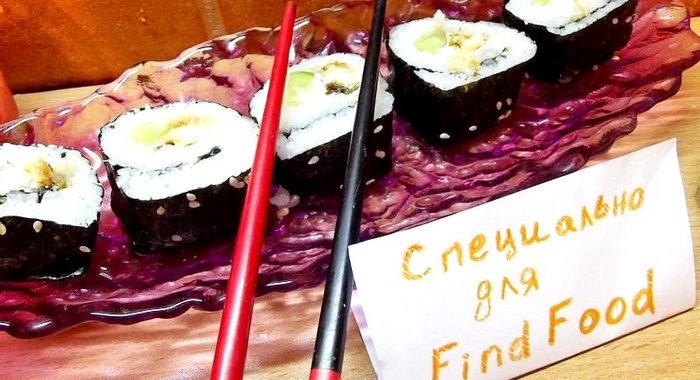 Японские роллы с угрем