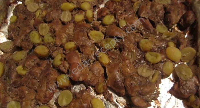 Печень с виноградом