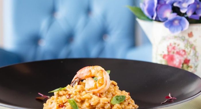 Ризотто с креветками и вяленными томатами