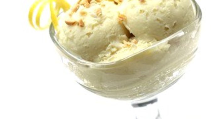 Лимонное мороженое с цедрой