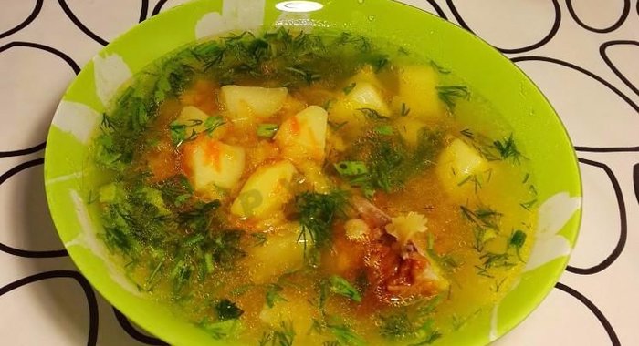 Гороховый суп с копченостями в мультиварке