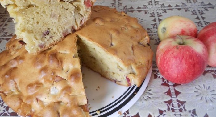 Шарлотка пышная