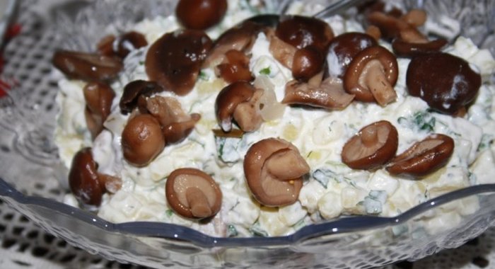 Картофельный салат с грибами
