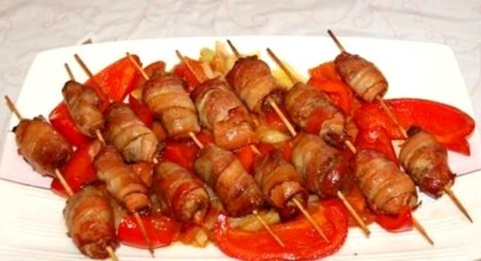 Шашлык на шпажках