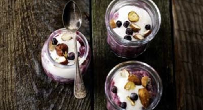 Овсянка с гранатовым соком и творогом