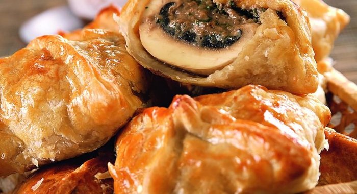 Пирожки с паштетом и грибами от Хлебного Дома